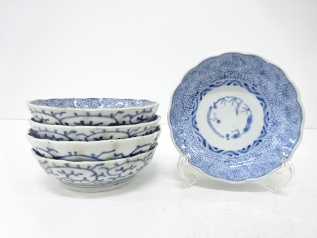 Ko-Imari, set of 5 Karakusa plates with minced dyes